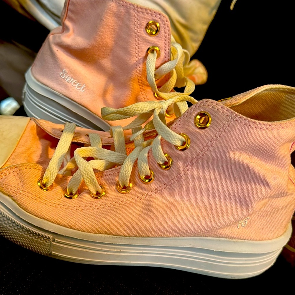 Converse